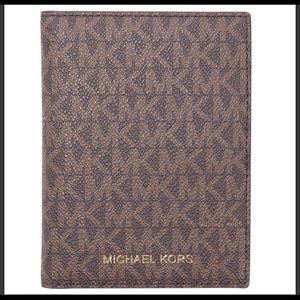 Michael Kors Bedford Wallet (Passport-size)